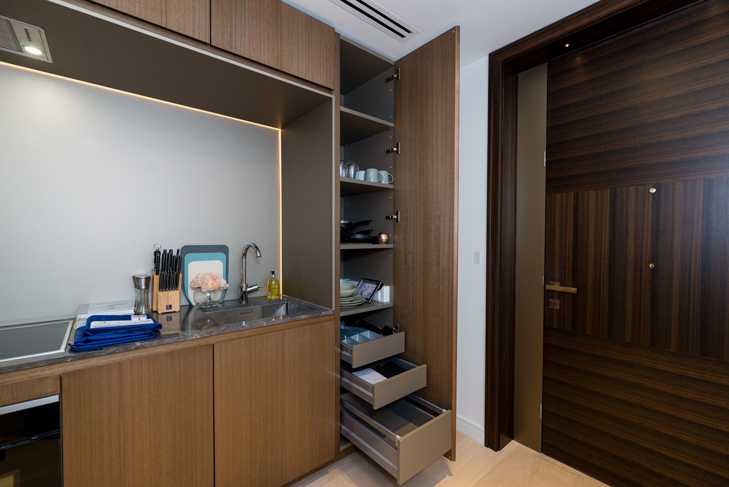 Additional image 10 of Studio Flat, Portugal Street, WC2A, N1 7GU