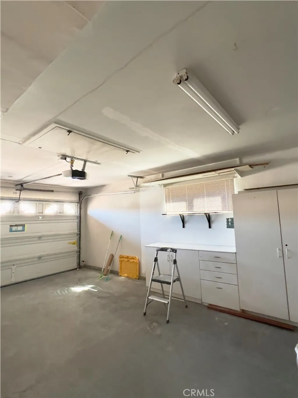 1521 W Westmont Ave, Hemet, CA 92543