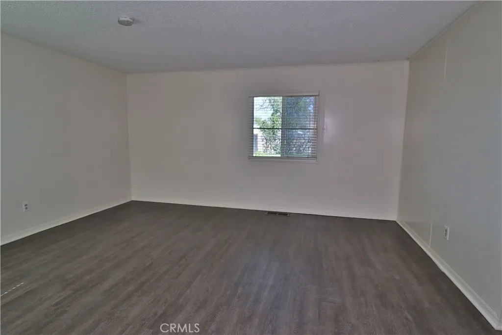 Additional image 32 of 341 W 124th St, Los Angeles, CA 90061