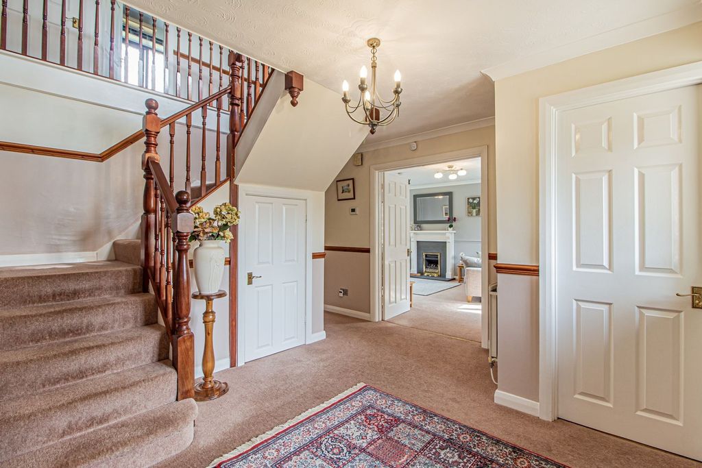 Additional image 5 of 4 bed detached house for saleBryn Rhedyn, Tonteg CF38