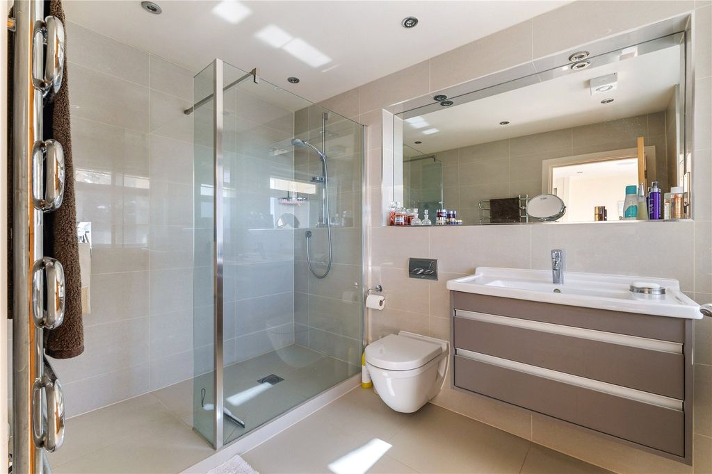 Additional image 12 of 3 bed flat for saleCliftons, 30 Nairn Road, Canford Cliffs, Poole BH13