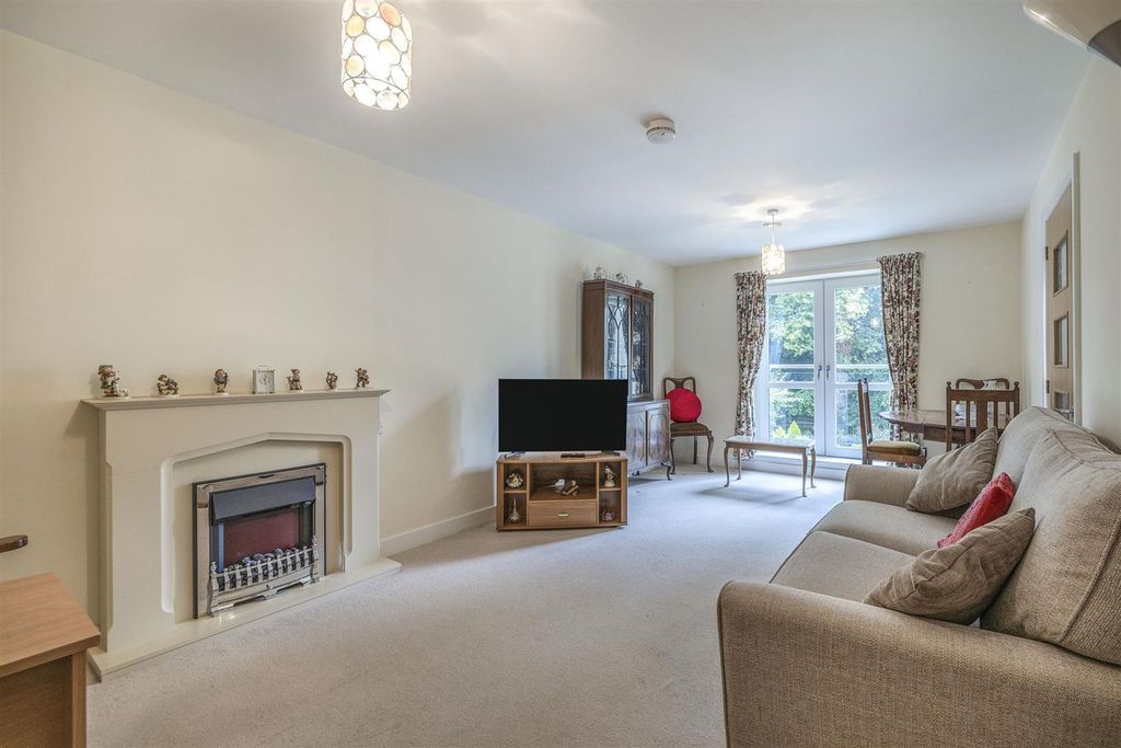 Additional image 2 of 1 bed flat for sale28 The Sycamores, Muirs, Kinross KY13