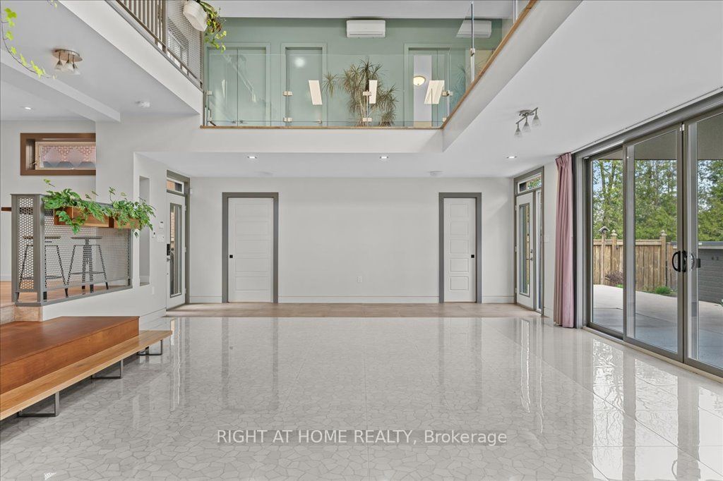 Additional image 5 of 704 Cedar Avenue, Burlington, ON, L7T 2R7