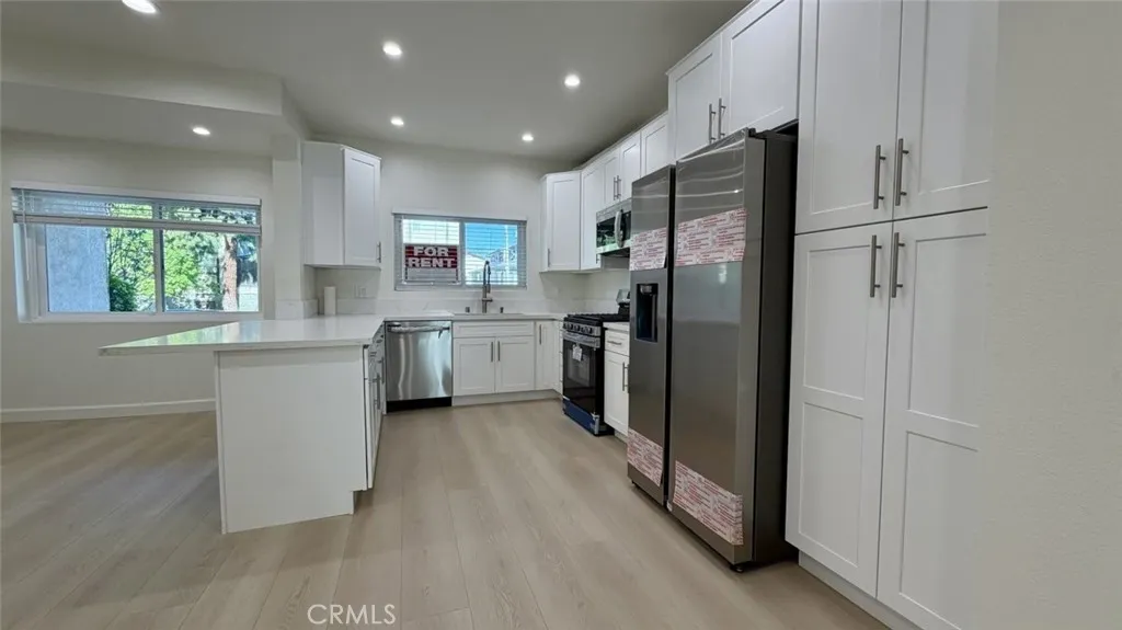 Additional image 19 of 310 E Providencia Avenue Unit 108, Burbank, CA 91502