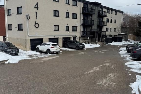 416 Lancaster Street West