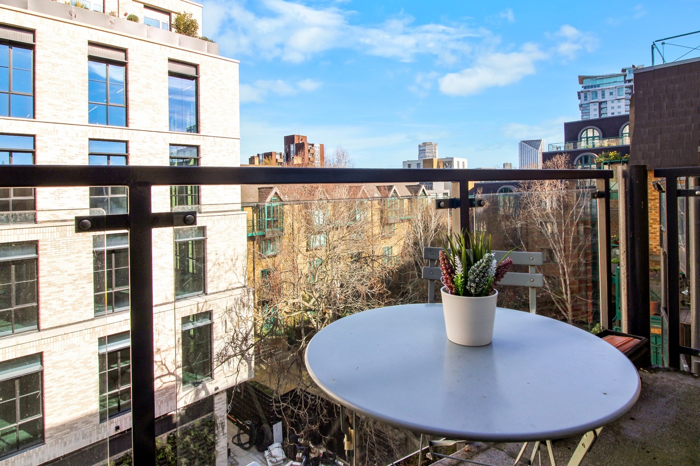 Additional image 3 of 1 Bed Flat, Westminster Bridge Road, SE1, N1 7GU