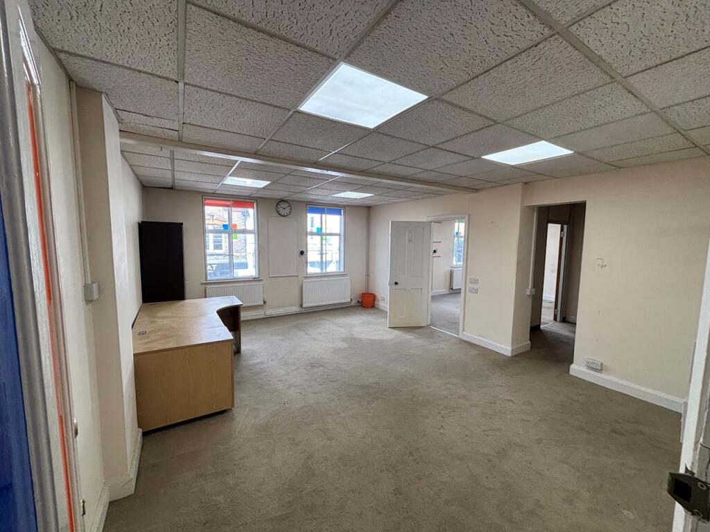 Additional image 2 of First Floor, 15 Station Road, Harpenden, AL5 4SQ