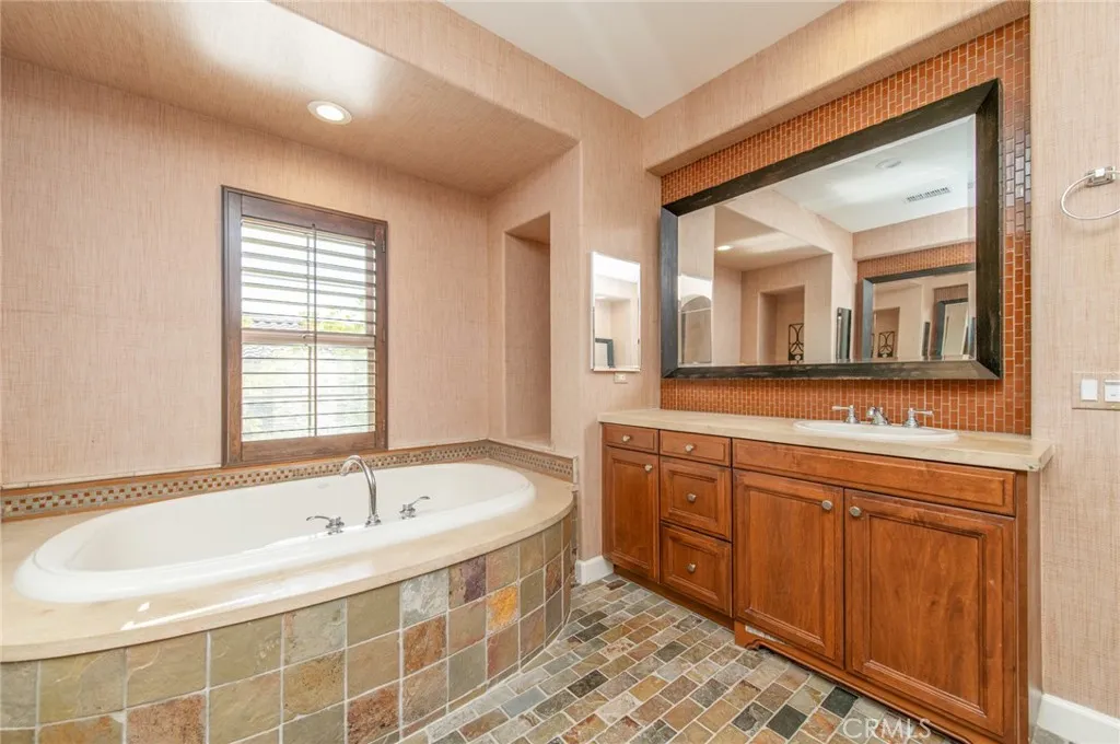 Additional image 37 of 66 Homeland, Irvine, CA 92618