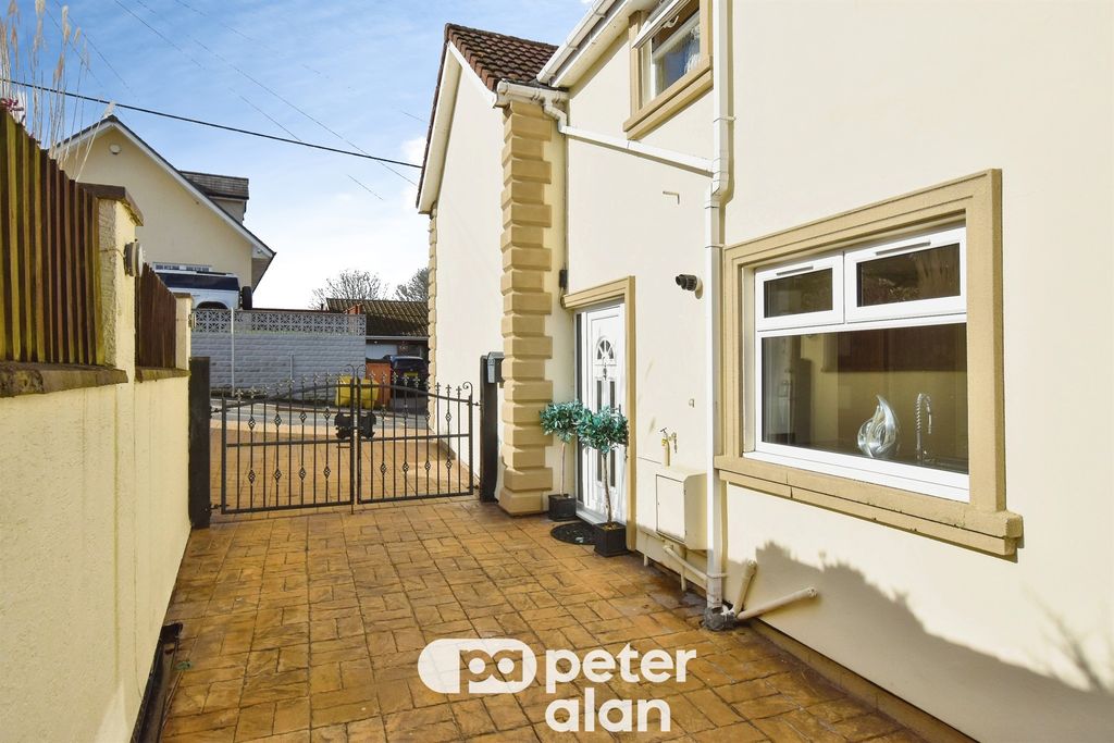 Additional image 57 of 6 bed detached house for salePentwyn Road, Treharris CF46