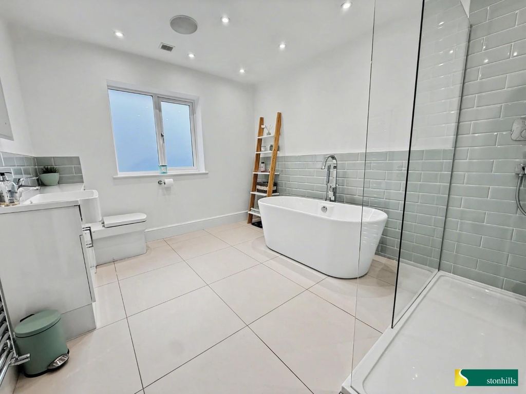 Additional image 28 of 6 bed detached house for saleShoal Creek, Collingtree Park, Northampton NN4