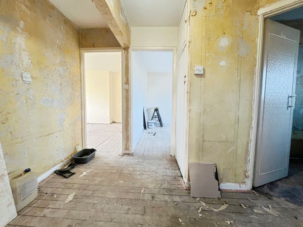 Additional image 9 of 2 bed flat for saleTredegar Road, Ebbw Vale NP23
