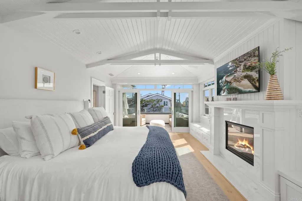 Additional image 7 of 2211 Ocean Front, Del Mar, CA 92014