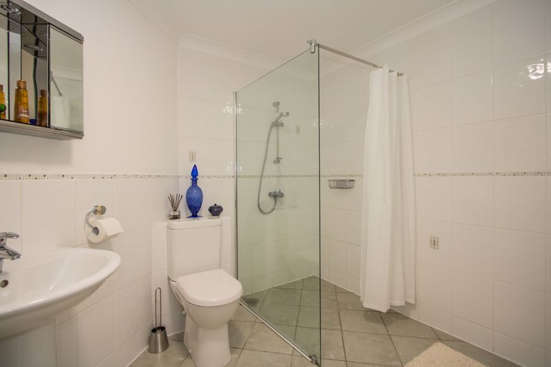 Additional image 12 of 3 bed flat for saleGlynne Tower, Bridgeman Road, Penarth CF64