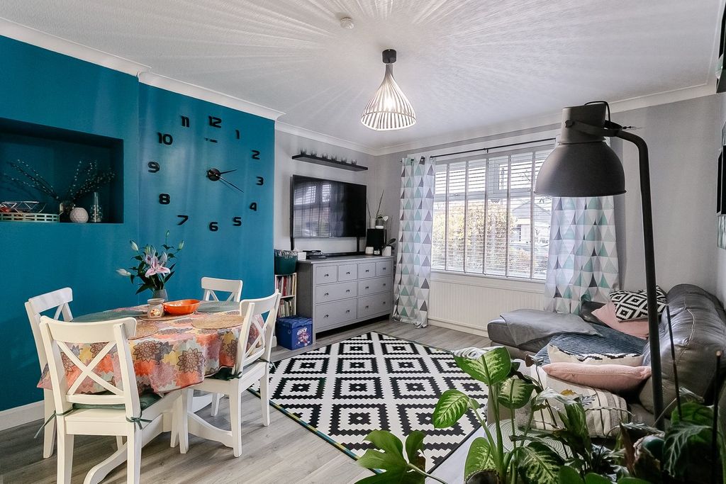 Additional image 2 of 3 bed flat for saleWoodburn Road, Dalkeith EH22