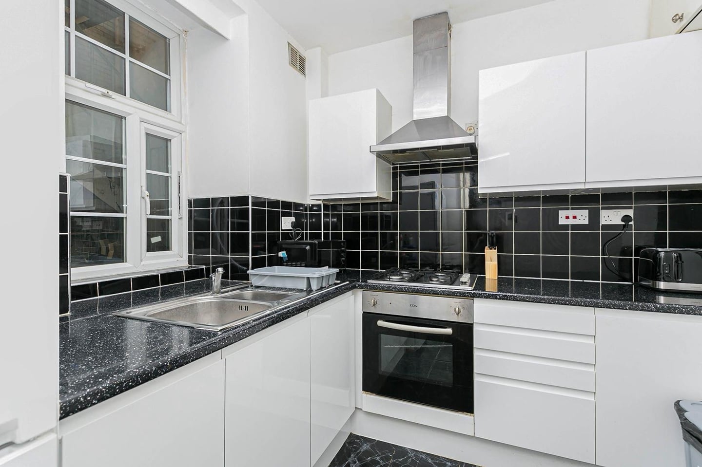 Additional image 3 of 4 Bed Flat, Ralph Court, W2, W2 4HS