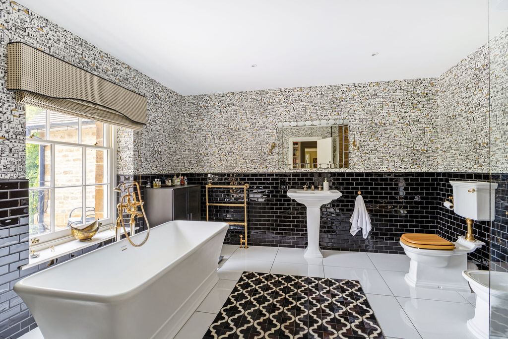 Additional image 12 of 8 bed detached house for saleChurch Road, Butlers Marston CV35
