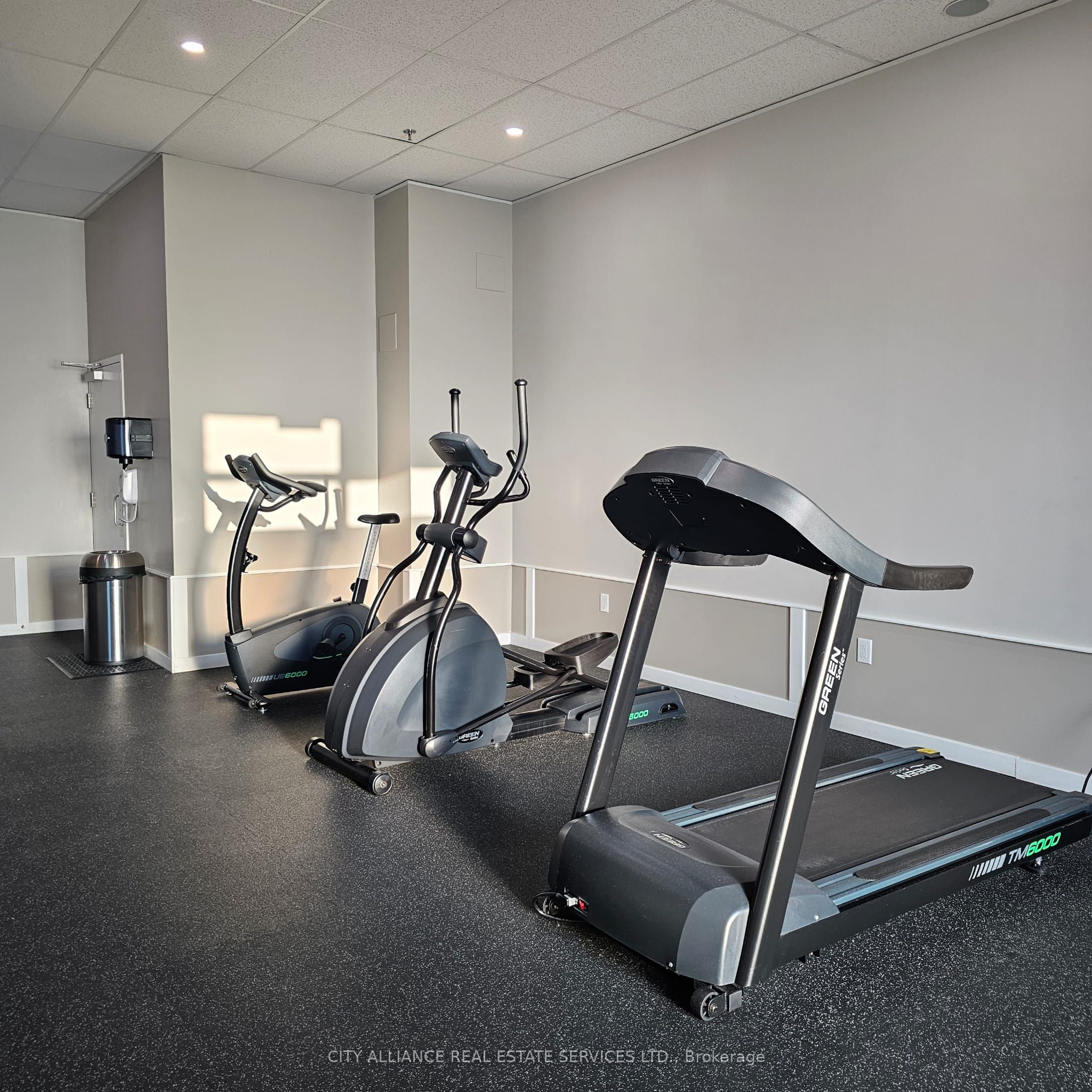 Additional image 4 of 512-2522 Keele Street, Toronto, ON, M6L 2N8