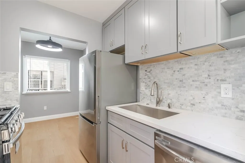 Additional image 10 of 1051 Western Avenue Unit A, Glendale, CA 91201