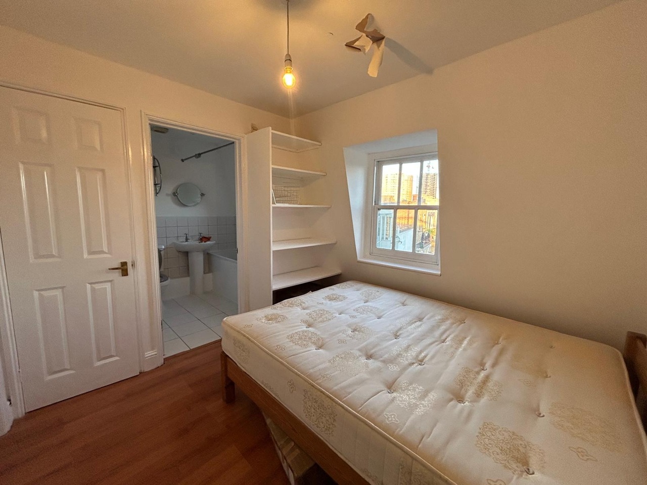 Additional image 5 of 1 Bed Flat, Camden Road, NW1, N1 7GU