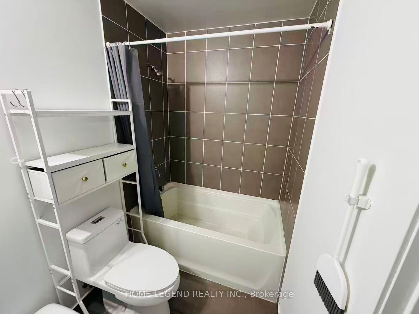 Additional image 4 of 815-800 Lawrence Avenue W, Toronto, ON, M6A 0B1