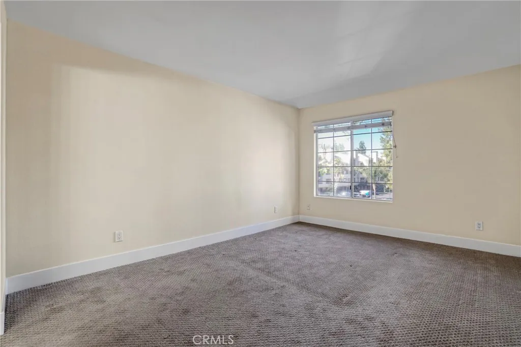 Additional image 30 of 21500 Burbank Blvd Unit 310, Woodland Hills, CA 91367