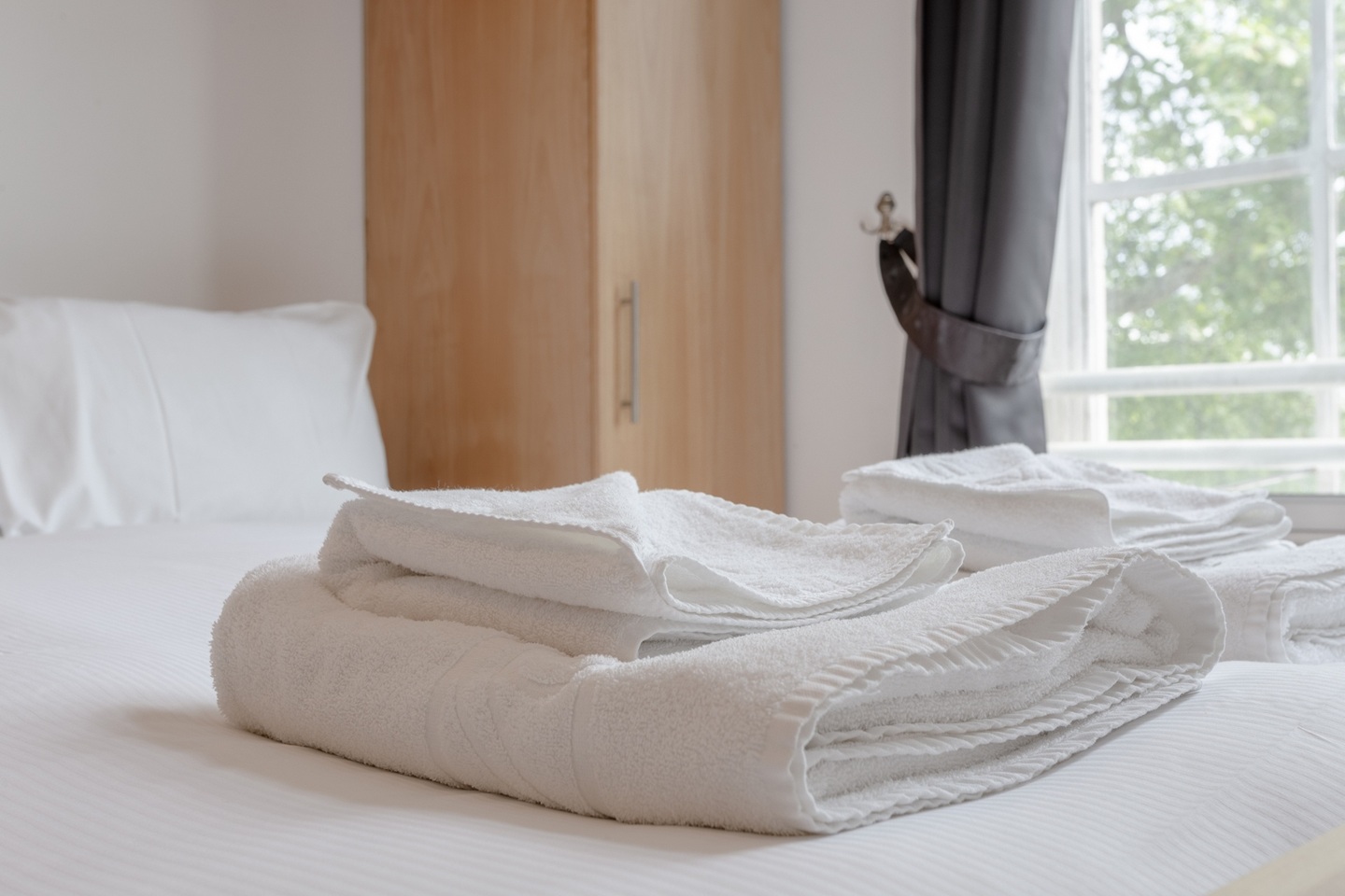 Additional image 19 of 2 Bed Flat, Trinity Square, EC3N, N1 7GU