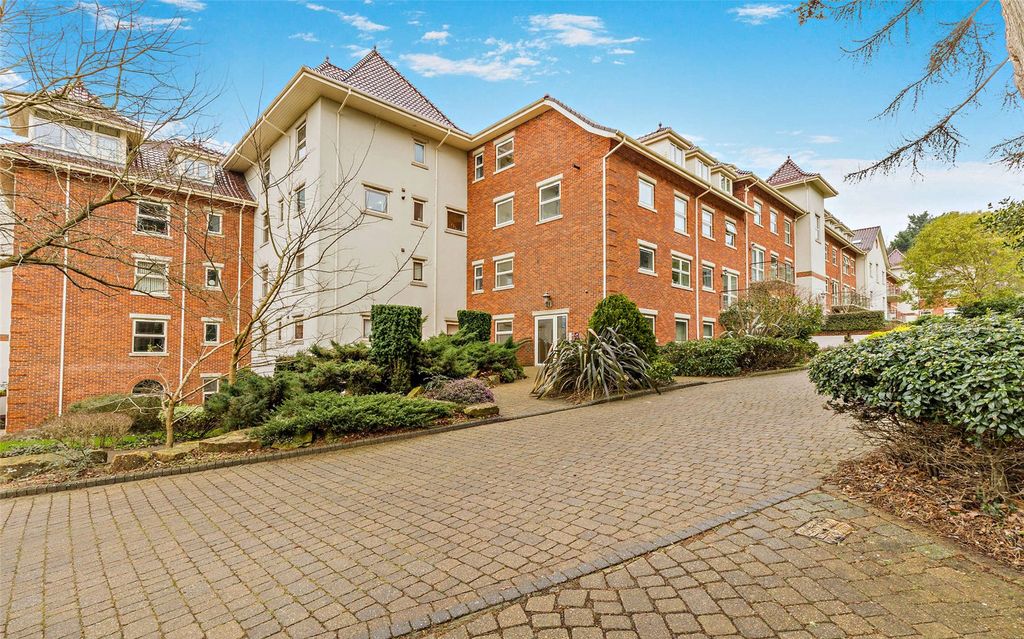 3 bed flat for saleCremers Drift, Sheringham, Norfolk NR26