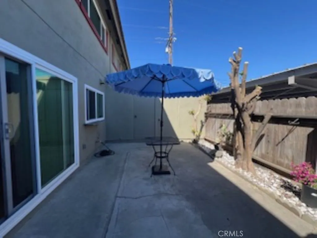 4555 Larwin Ave, Cypress, CA 90630