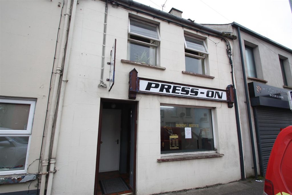 Additional image 2 of 4 bed terraced house for sale22, 24, 26, 28 And 28A Dromore Street, Ballynahich BT24
