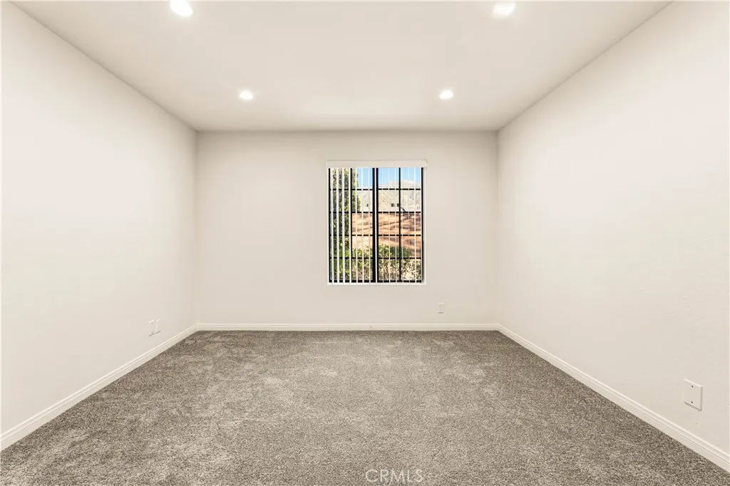 Additional image 40 of 260 S 6th Street Unit G, Burbank, CA 91501