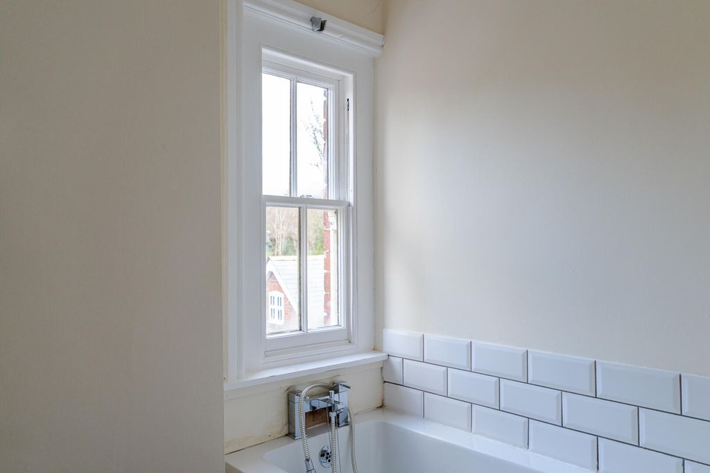 Additional image 7 of 1 bed property for salePark Terrace, Llandrindod Wells LD1