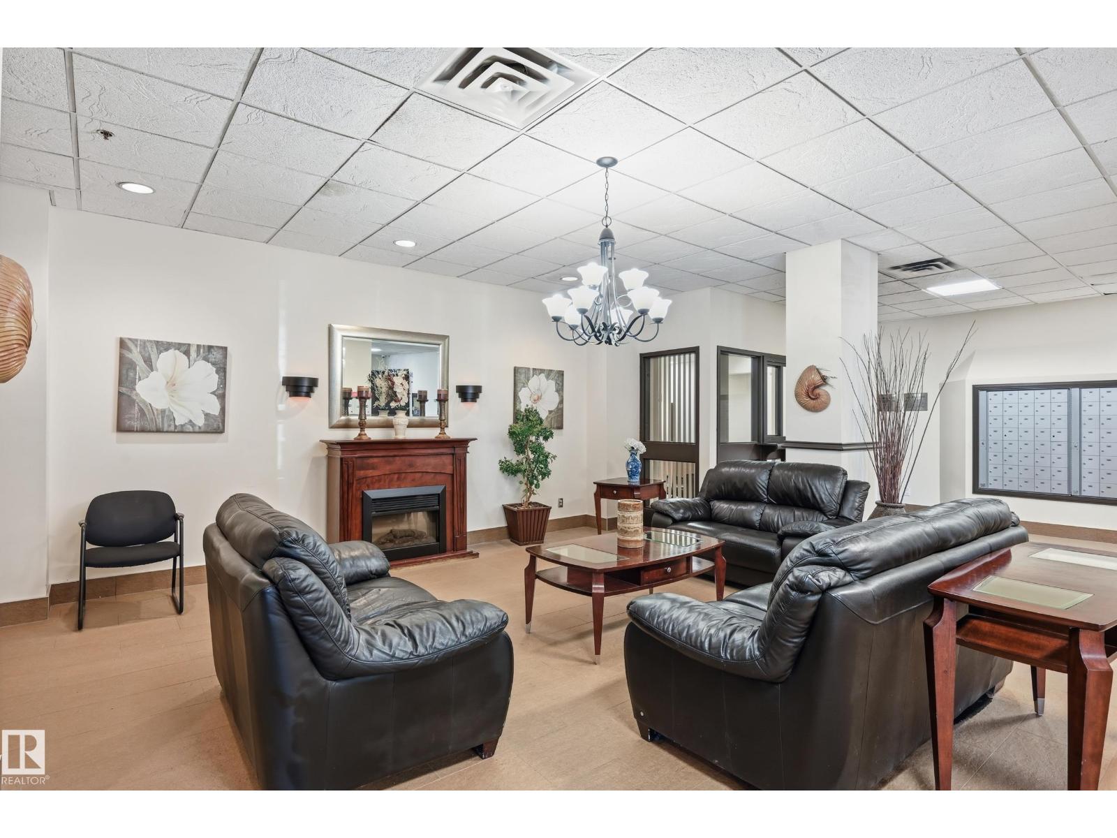 Additional image 3 of 1910-10149 Saskatchewan Drive NW, Edmonton, AB, T6E6B6