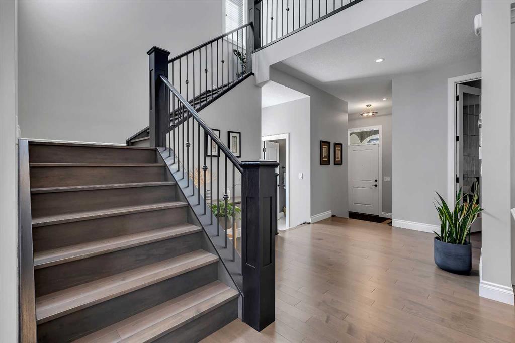 Additional image 6 of 393 Evansborough Way NW, Calgary, AB, T3P 0R3