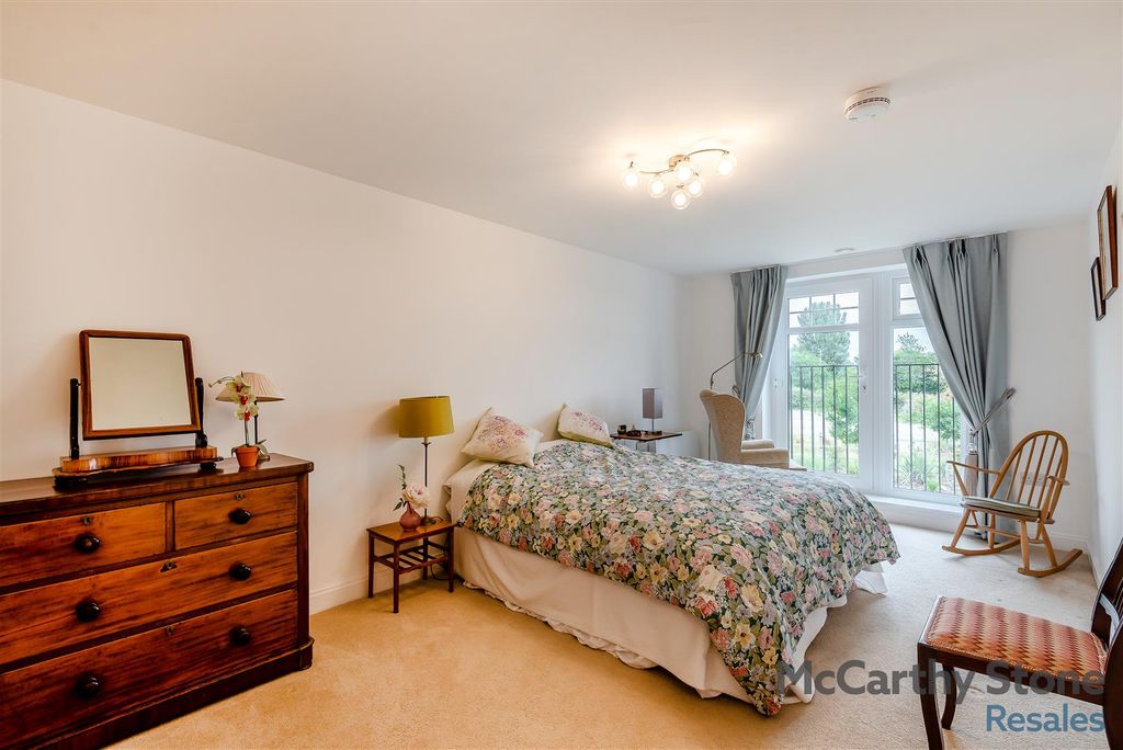 Additional image 3 of 2 bed flat for saleGibson Court, Tattershall Road, Woodhall Spa LN10