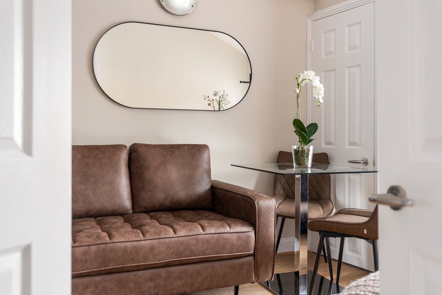 Additional image 8 of 2 Bed Flat, Charterhouse Bldgs, EC1M, N1 7GU