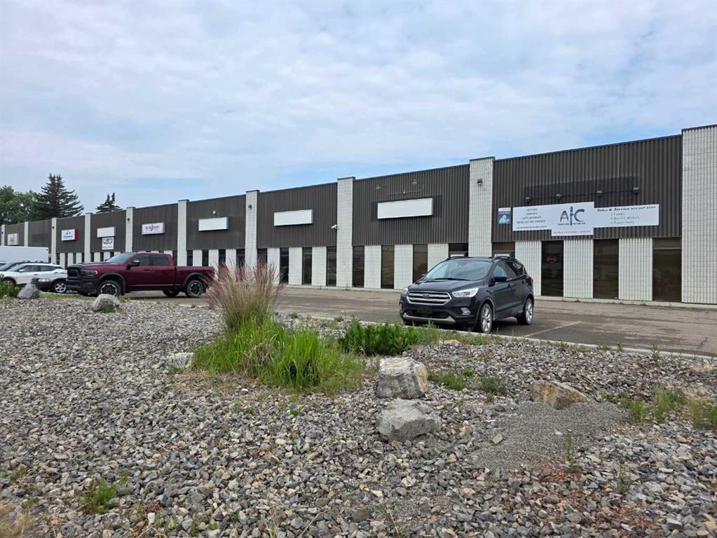 #8-4830 78 Street , Red Deer, AB, T4P2B3