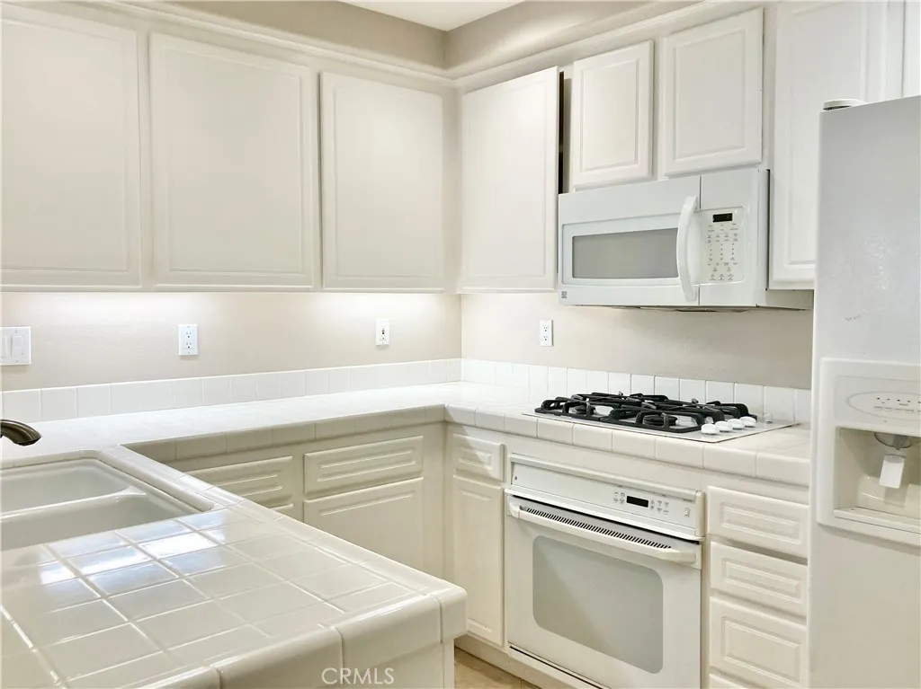 Additional image 2 of 904 Reggio Aisle, Irvine, CA 92606