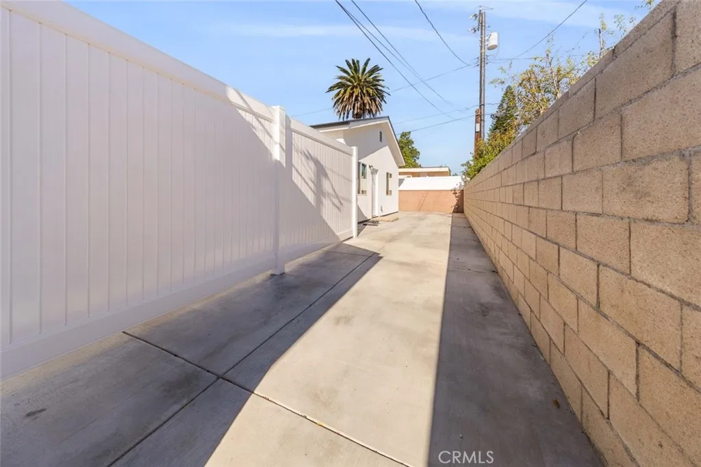 Additional image 18 of 14729 Leadwell St, Van Nuys, CA 91405