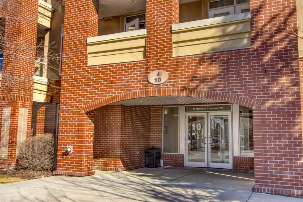 Additional image 3 of 208-10 Hemlock Crescent SW, Calgary, AB, T3C 2Z1