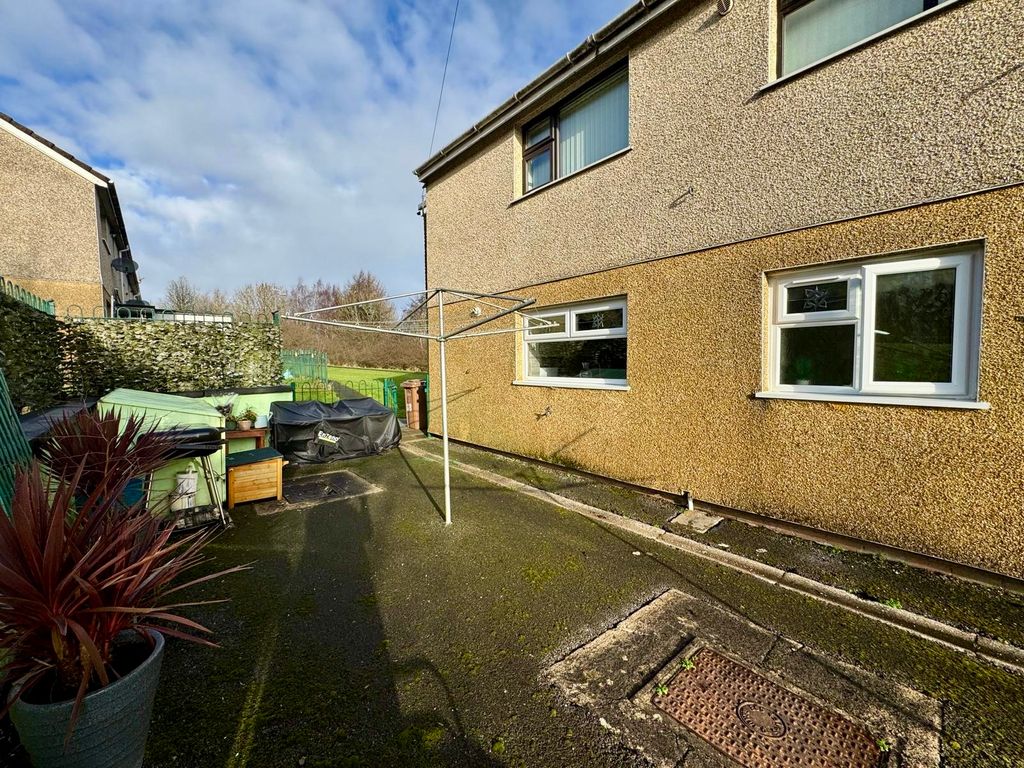 Additional image 13 of 2 bed flat for saleBrynhyfryd, Pontlottyn, Bargoed CF81
