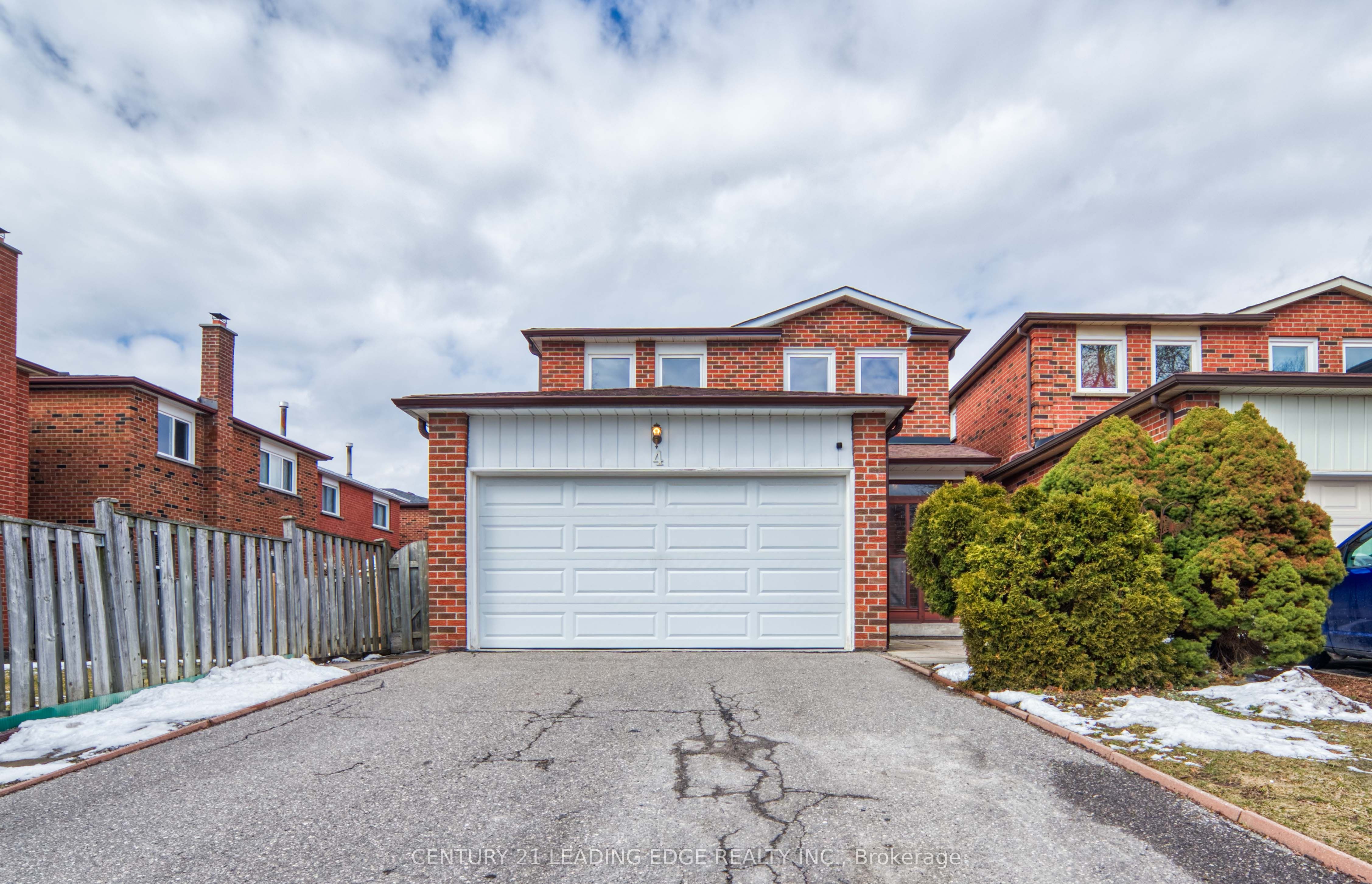 4 Treerun Avenue, Toronto, ON, M1V 3K6