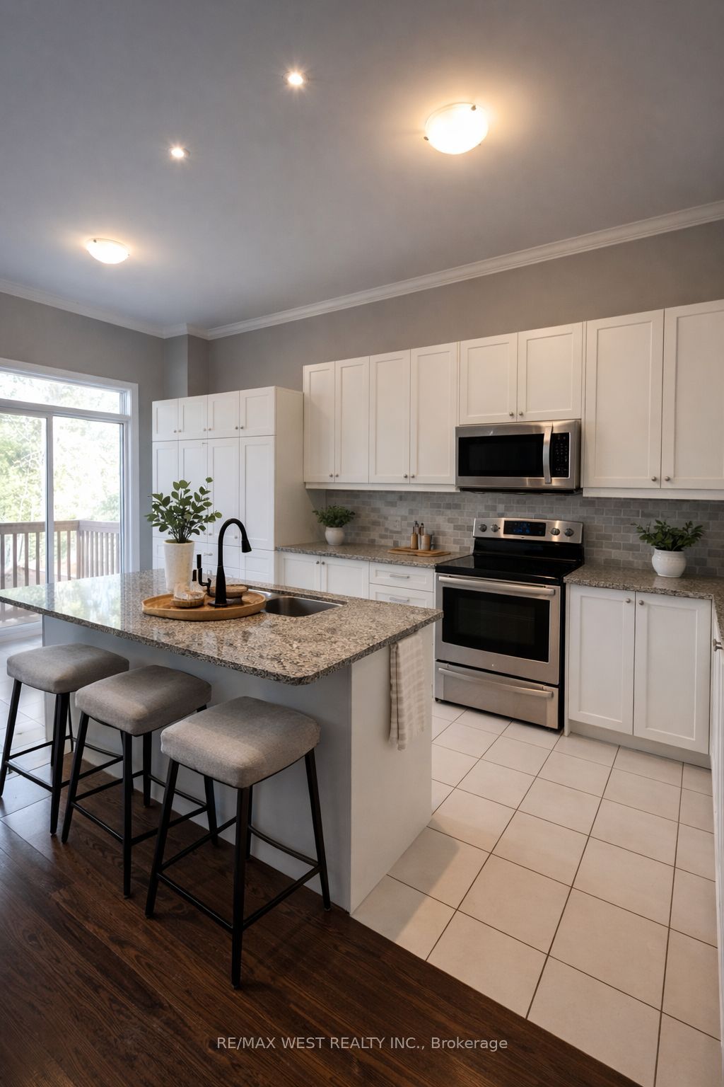 Additional image 5 of 29 Farwell Avenue, Wasaga Beach, ON, L9Z 0H3