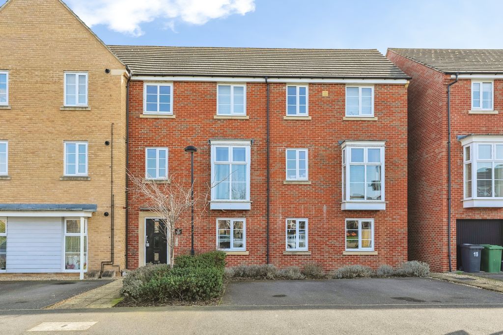 Additional image 16 of 2 bed flat for saleMolyneux Square, Peterborough PE7