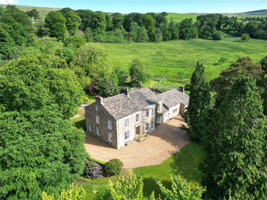 7 bed detached house for saleSabden, Clitheroe, Lancashire BB7 photo 2