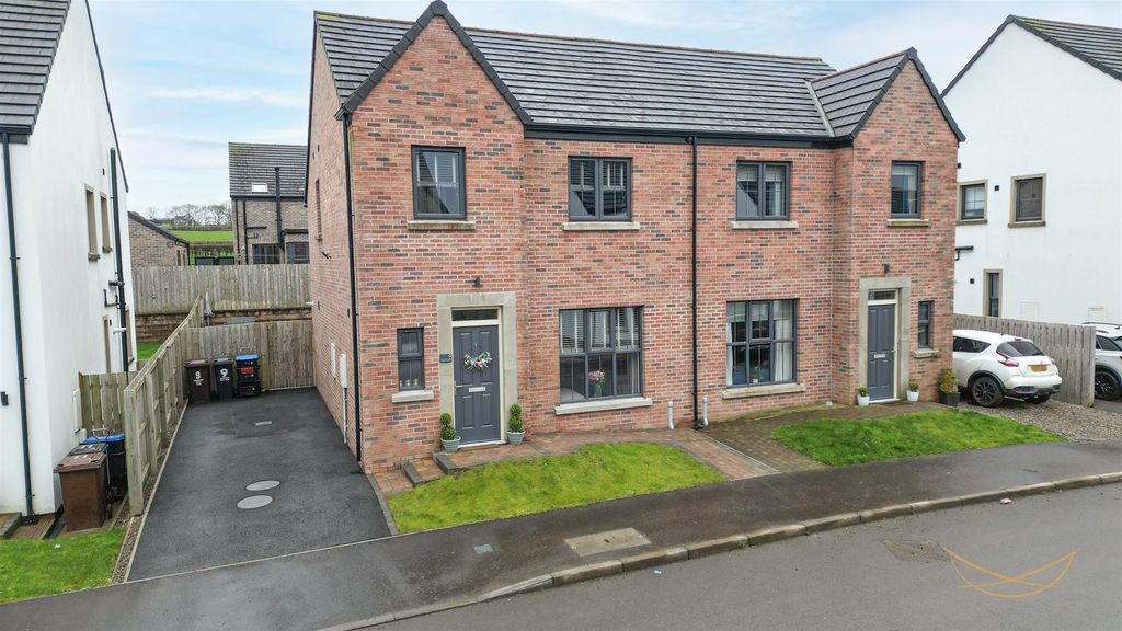 3 bed semi-detached house for saleHansons Hall Park, Ballyclare BT39