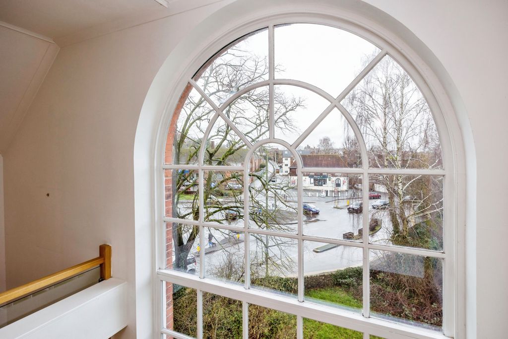 Additional image 5 of 2 bed flat for saleBridge Road, Godalming, Surrey GU7