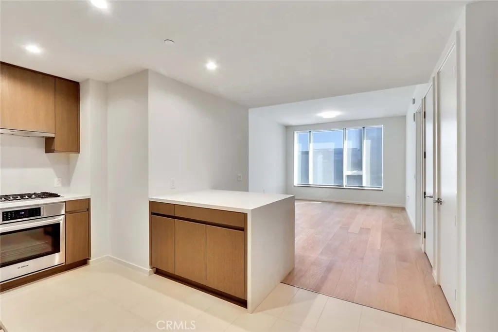 Additional image 4 of 889 S Francisco St Unit 2101, Los Angeles, CA 90017