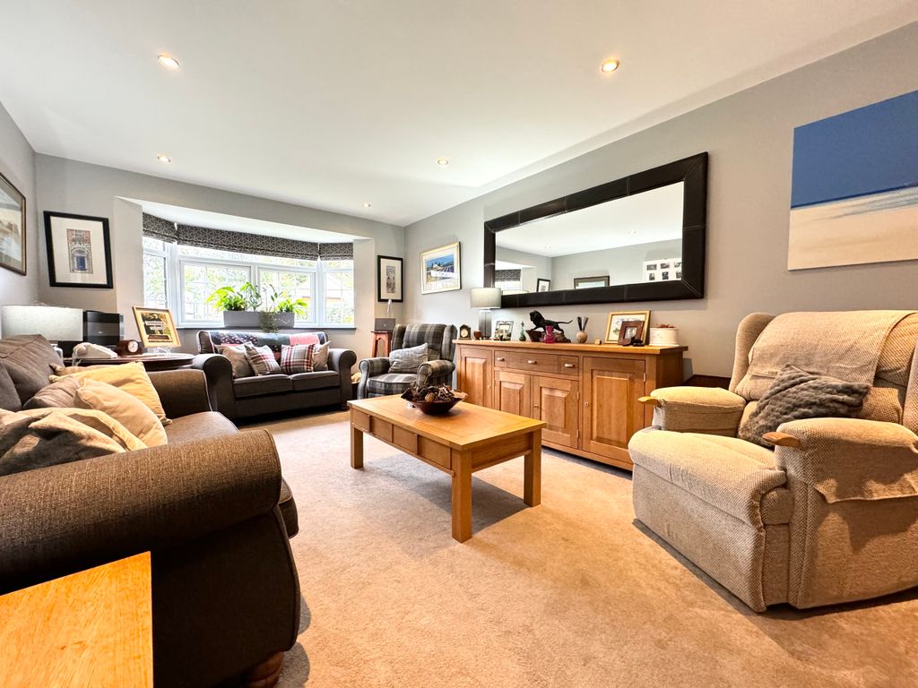 5 bed detached house for saleCopper Beeches, Corner House Street, Aberdare, Mid Glamorgan CF44 photo 5