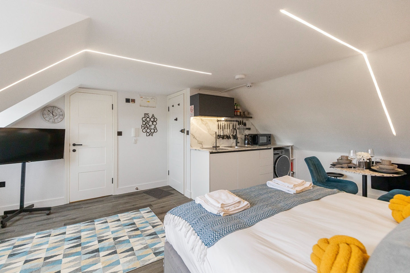 Additional image 5 of Studio Flat, Camberwell Road, SE5, N1 7GU