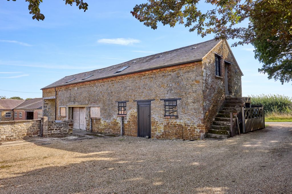 Additional image 23 of 6 bed detached house for salePlumpton, Nr Towcester, South Northamptonshire NN12